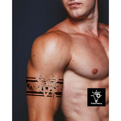 Tatuajes en el biceps para hombres